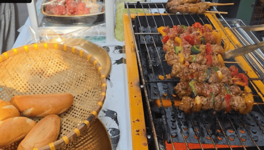 Duong Ba Trac Street is a familiar dining spot for the Muslim community in Ho Chi Minh City and Halal food lovers (Source: NICK NGUYEN - Google Maps)
